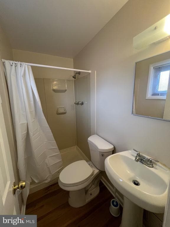 Photo - 800 Jefferson St NE