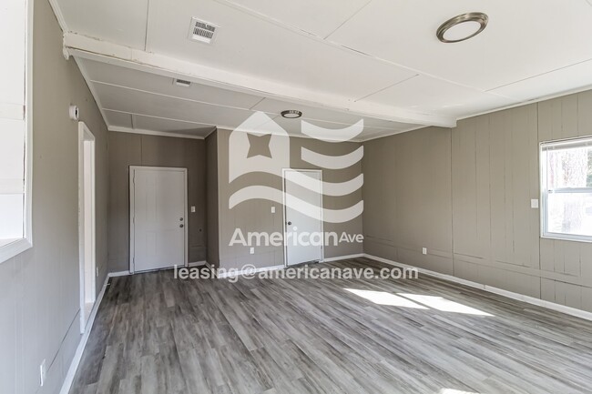 500 Vienna Cir