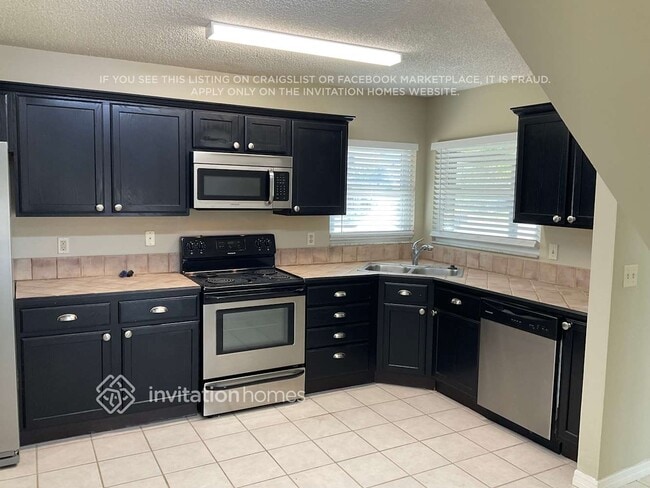 Photo - 362 Cidermill Pl