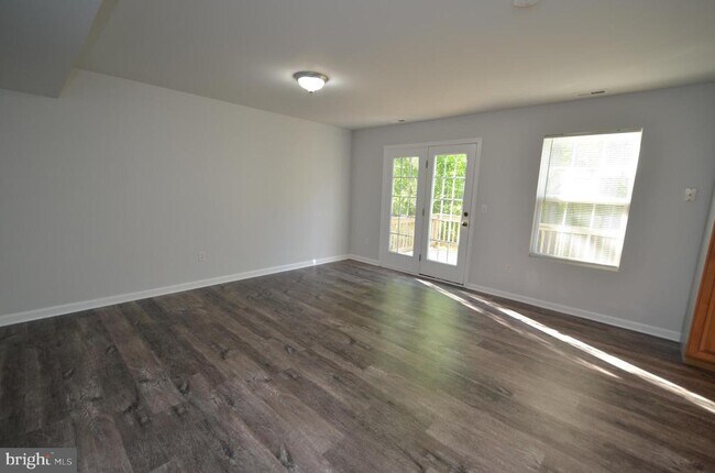 Photo - 1161 Gwynne Ave