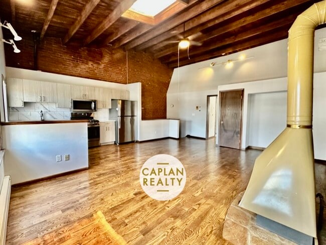 Photo - 46 Warren St