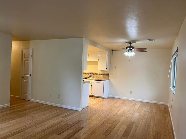 Photo - 1819 Cherokee Dr