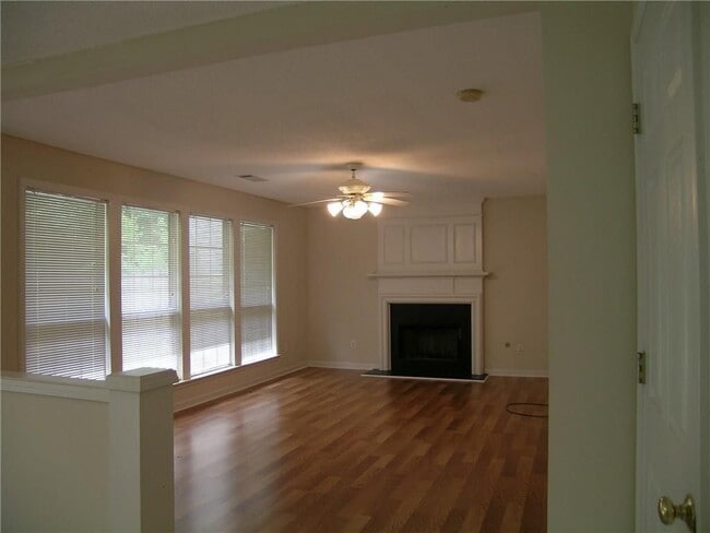 Photo - 3674 Kentford Ln