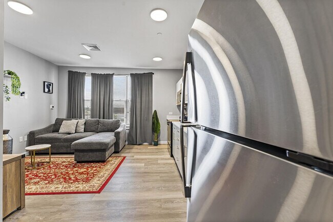 Photo - 95 Broadway Unit ID1240304P