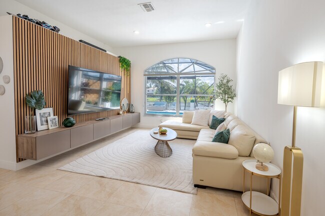 Photo - 18004 SW 20th St