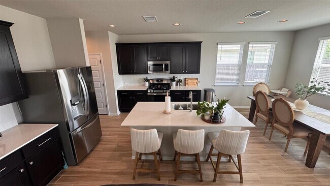 Photo - 112 Tranchet Dr