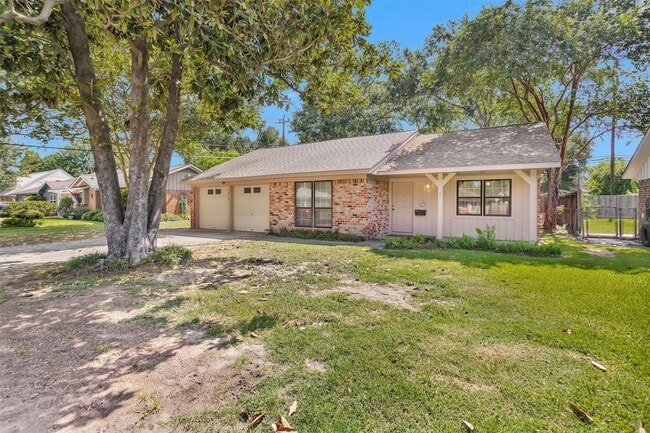 Photo - 1410 Spillers Ln