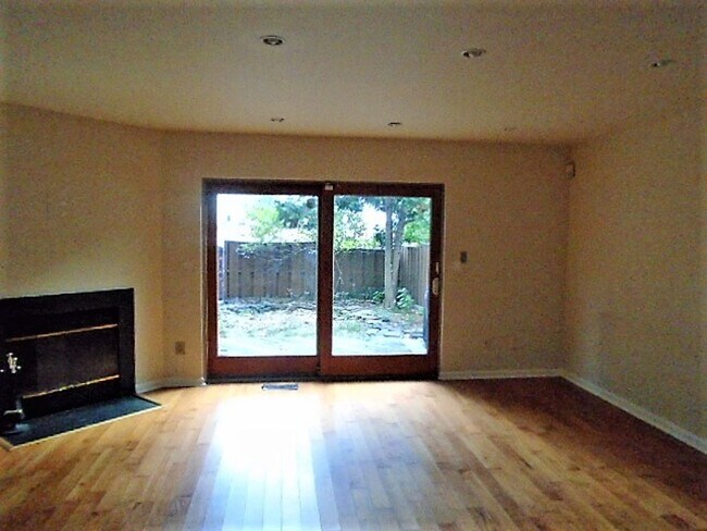 Photo - 1211 S Linwood Ave