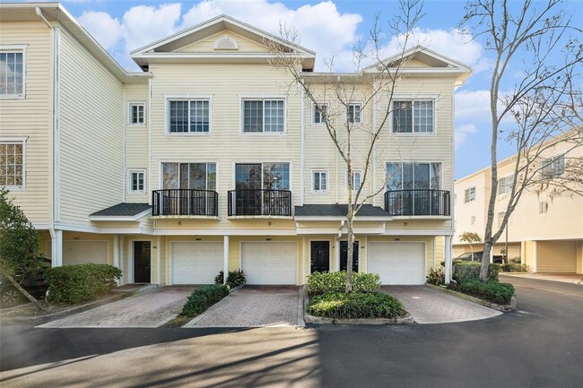 Photo - 9813 Meadow Field Cir Townhome