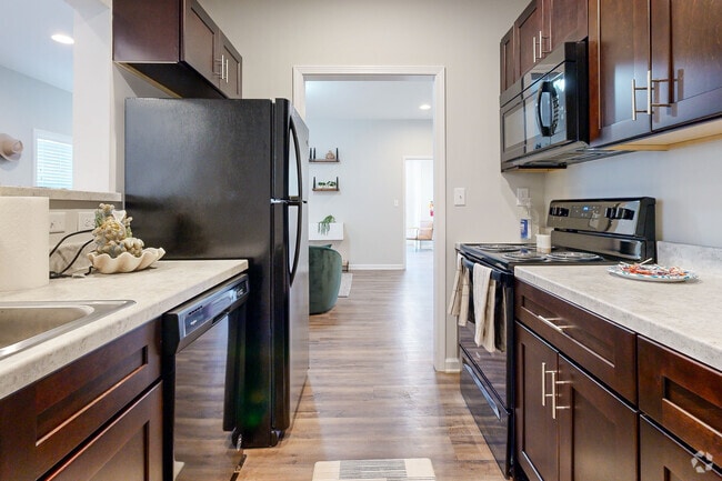2BR - 1BA, 1127SF
