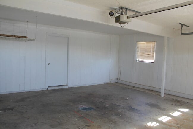 Photo - LONG TERM! 3 Bedroom 2.5 Bath Pool Home!