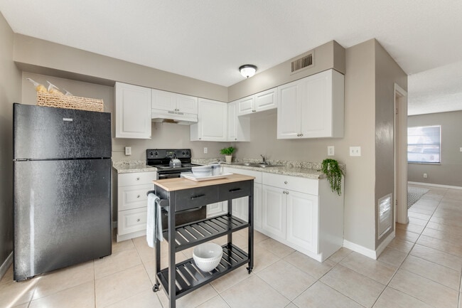 Riverbreeze Apartments