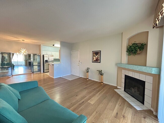 Photo - 3 bedroom 2 bathroom Summerlin condo!