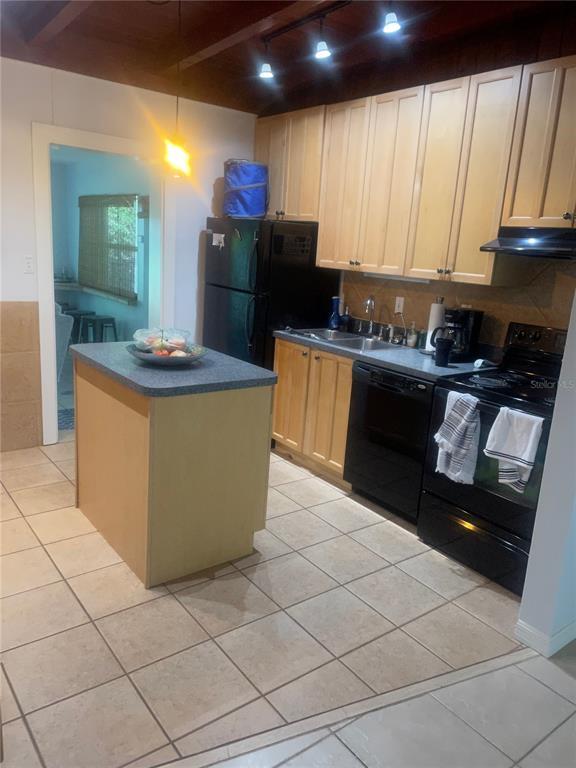 Photo - 428 Court St