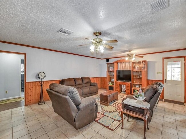 Photo - 2528 Village Cir Dr