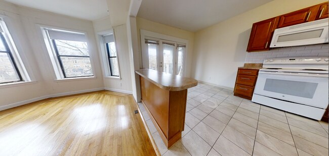 1121 Commonwealth Ave Unit 8