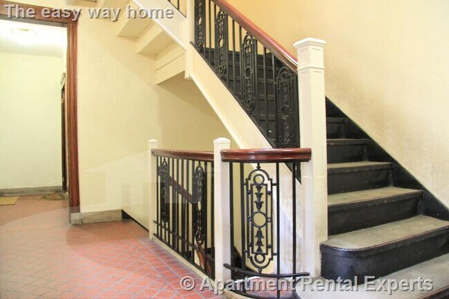 Photo - 18 Chauncy St Unit #B