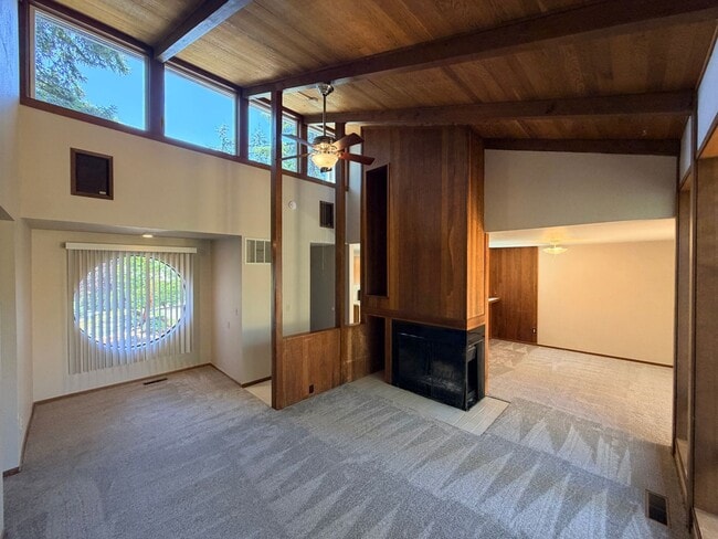 Photo - 1545 Distinctive Ct S Unit 1545