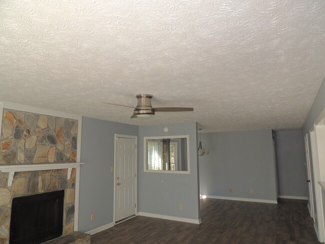 Photo - 628 Prestige Blvd