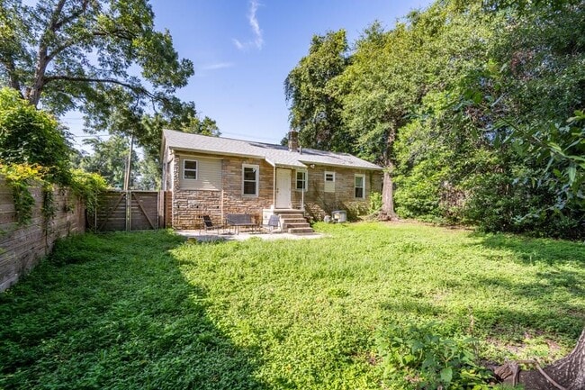 Photo - 622 W 10th Ave
