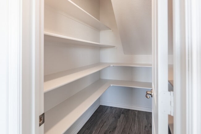 Photo - 1446 Waterview Dr