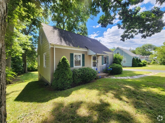 Building Photo - 79 Honor Rd Rental