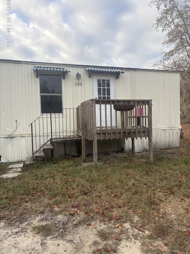 Building Photo - 105 Rhine St