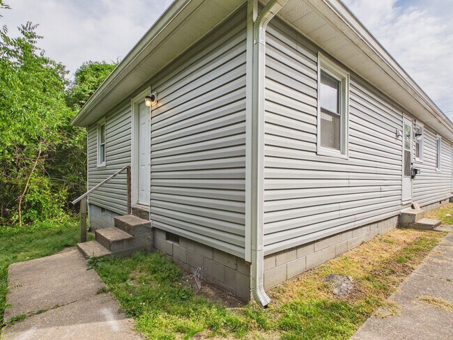 Photo - 838 S Jones St Unit B