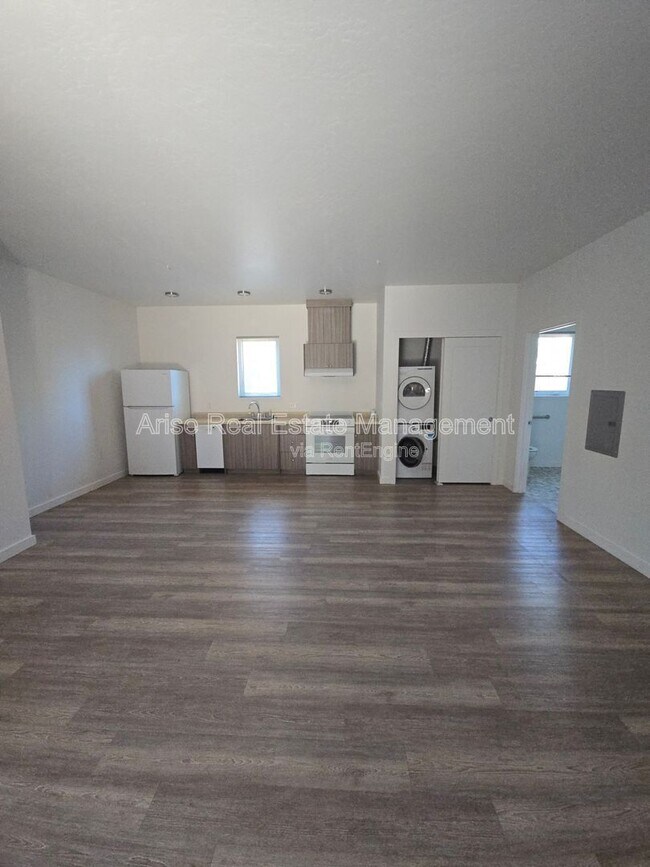 Photo - 1510 SW Juniper Ave