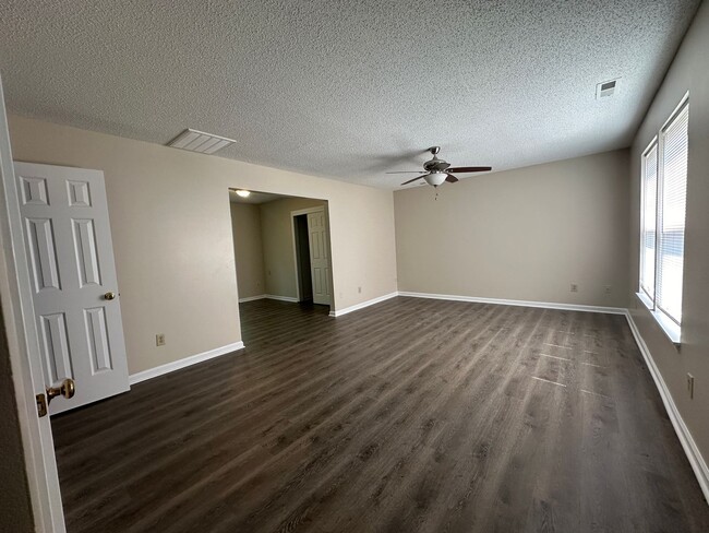 Photo - 5410-5412 Dorcas St. Unidad 5412