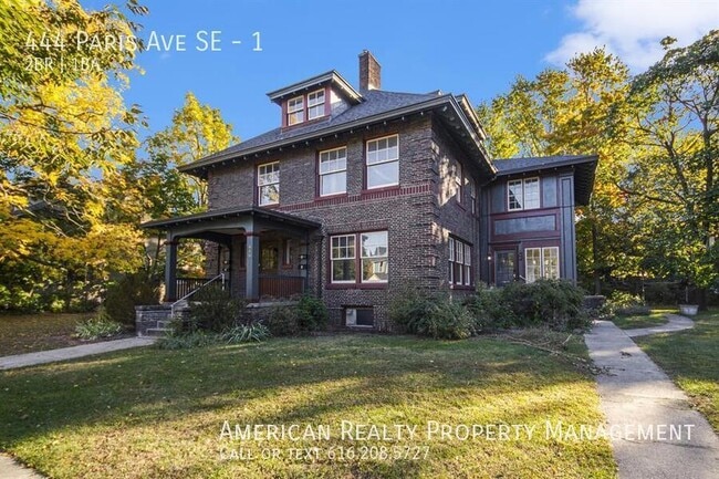 Building Photo - 444 Paris Ave SE Unit 1
