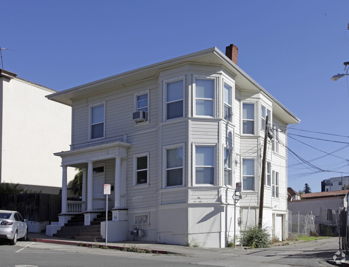 Photo - 616 Sacramento St Apartments