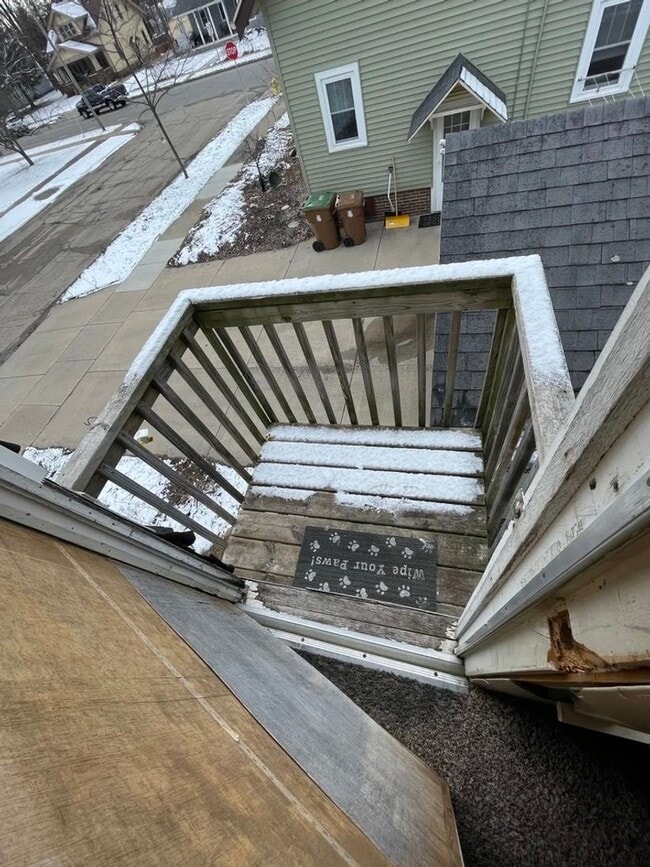 Photo - 2416 Algoma St Unit 3