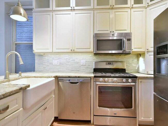 Photo - 1316 N Artesian Ave Unidad 1F