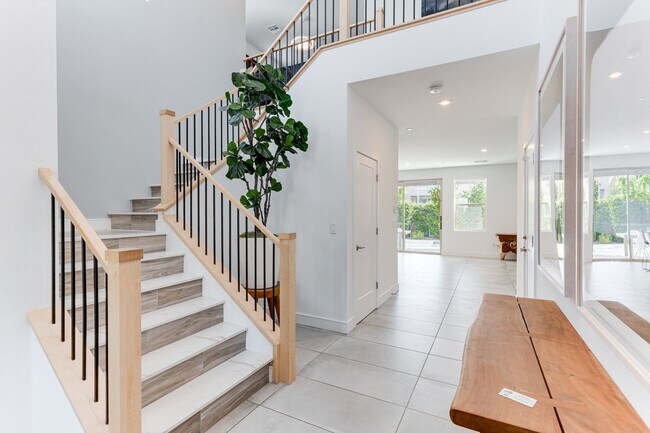 Photo - **MOVE IN SPECIAL!! $500 OFF FIRST MONTHS RENT!!**