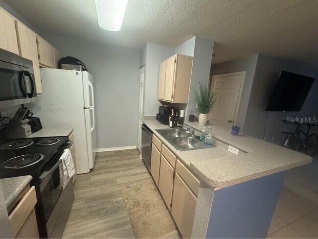 Photo - 8905 Manor Loop Unit 108