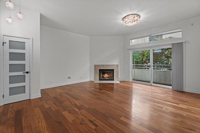 Photo - 2550 S Centinela Ave Unit 105