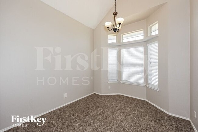 Photo - 2140 Birch Bend