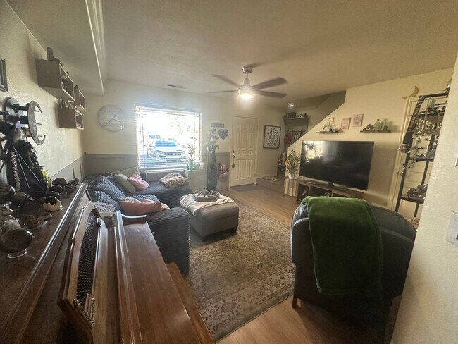 Photo - Great location 3 bed, 2.5 bath, 1 car gara...