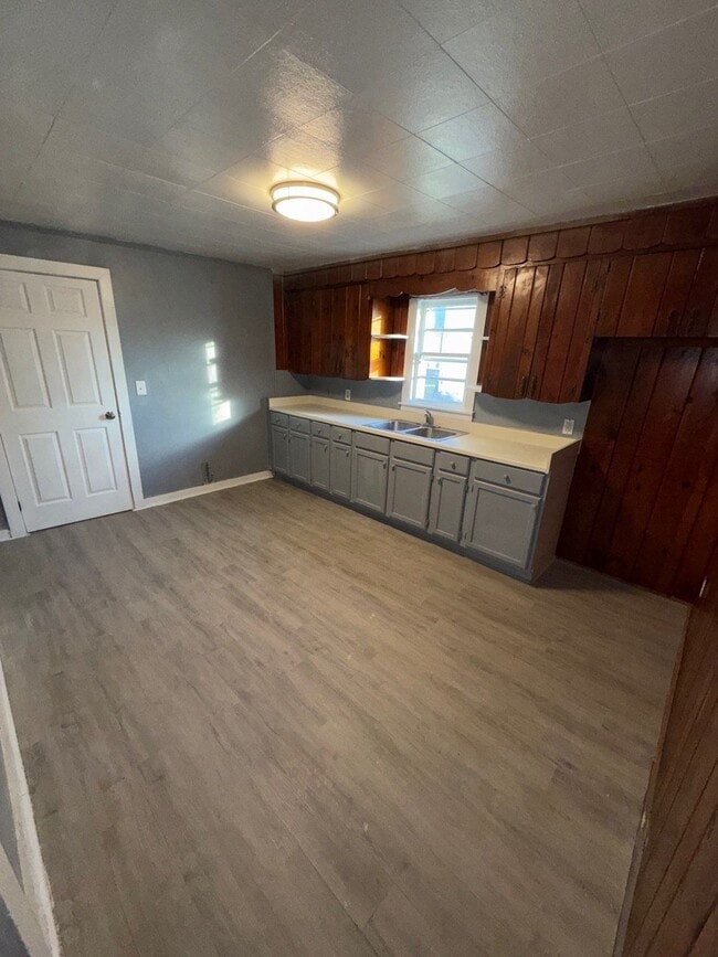 Photo - 3014 Lapey St