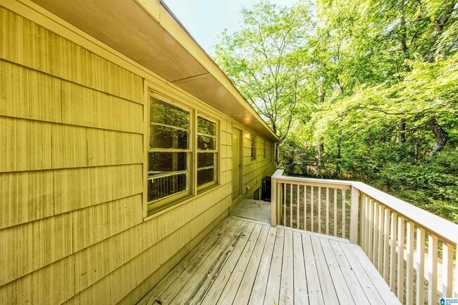 Photo - 832 Alden Ave