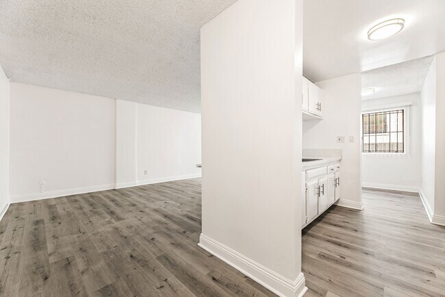 1500 Gramercy Place