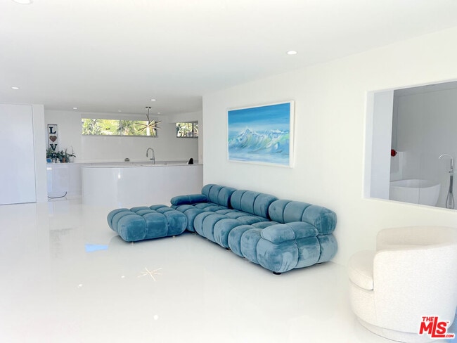 Photo - 22548 Pacific Coast Hwy Unit 203