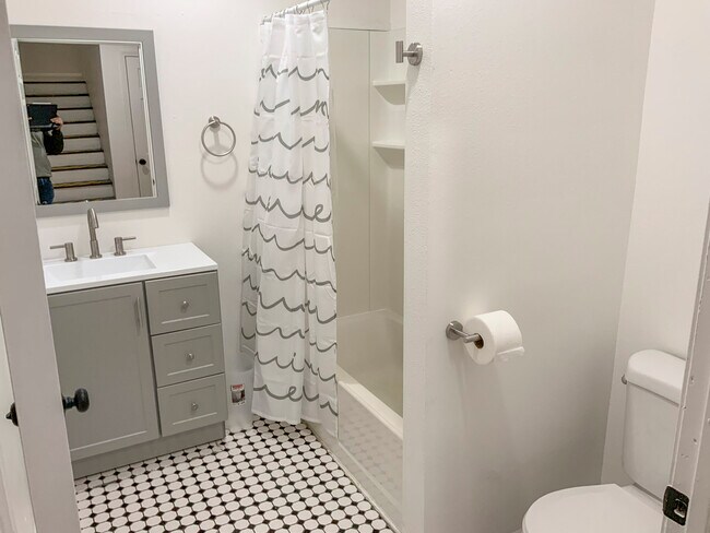 Photo - 3600 Eagle St