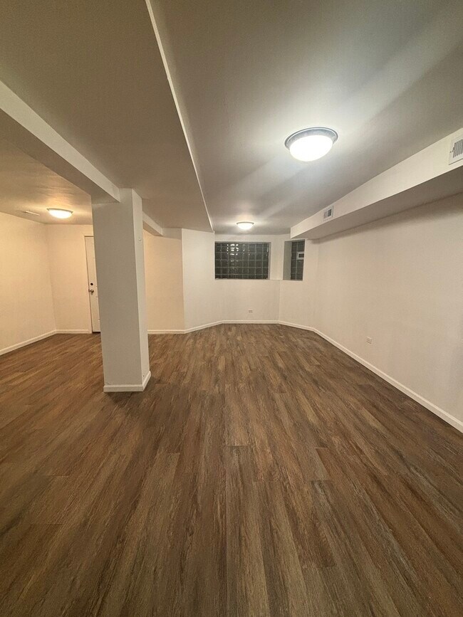 Photo - 1944 S Springfield Ave