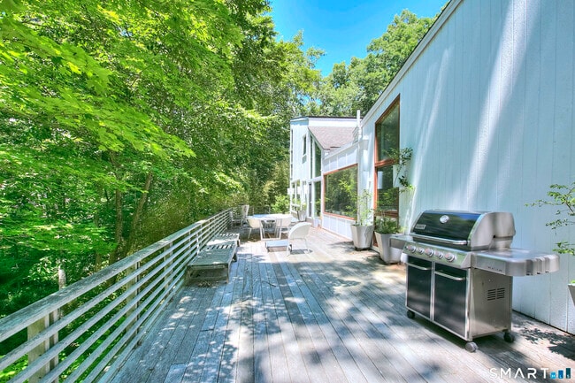 112 Birch Hill Rd
