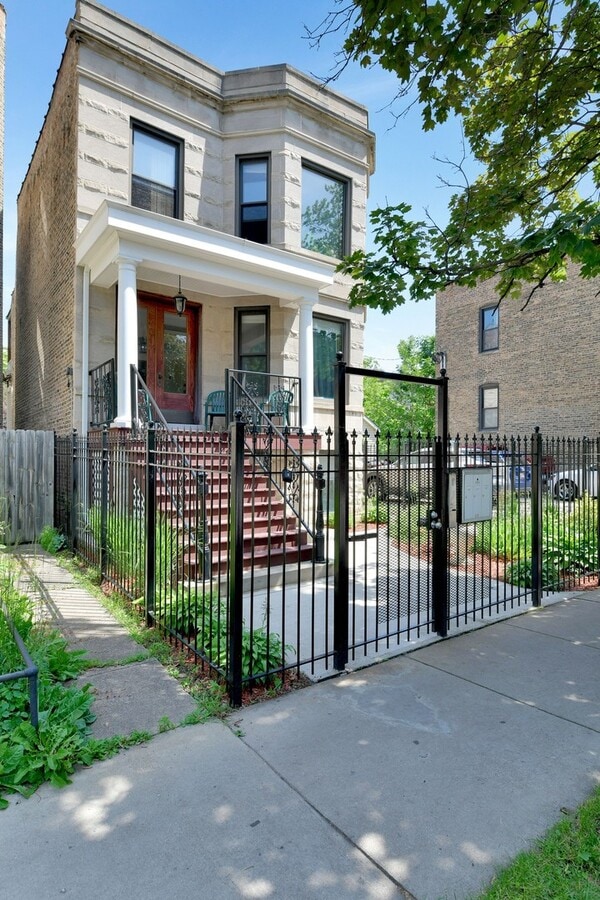 Photo - 3270 W Wrightwood Ave Apartamento Unidad G