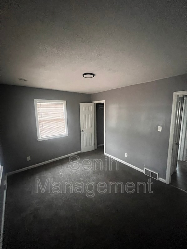 Photo - 18260 Avon Ave