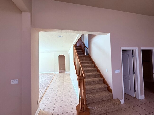 2212 Maloney Dr