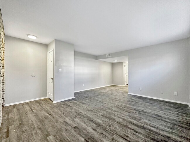 Photo - Teal River Apartments